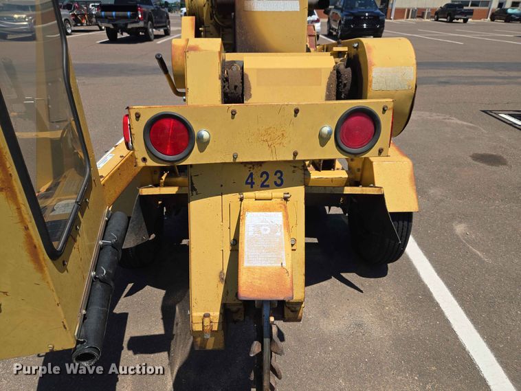 image for item EW0270 2000 Rayco Mfg Inc stump grinder