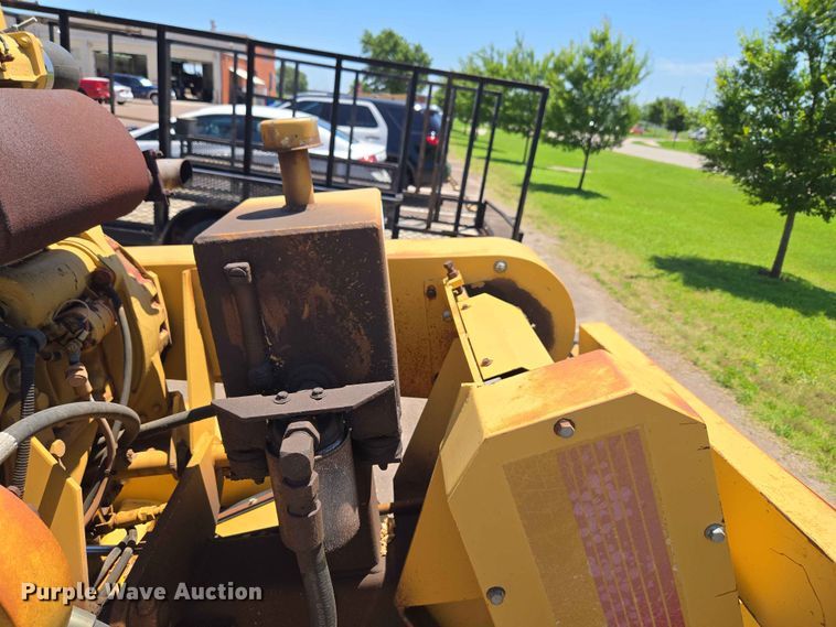 image for item EW0270 2000 Rayco Mfg Inc stump grinder