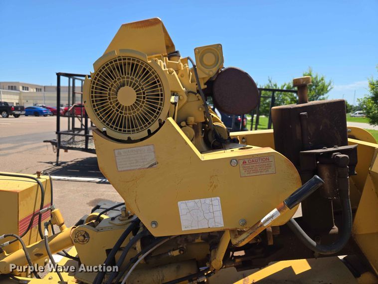 image for item EW0270 2000 Rayco Mfg Inc stump grinder