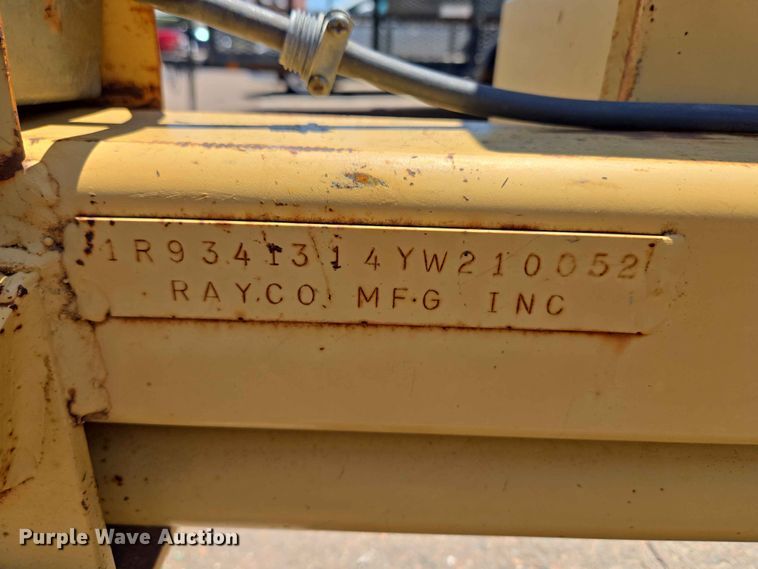image for item EW0270 2000 Rayco Mfg Inc stump grinder
