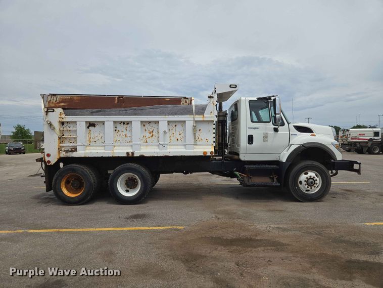 image for item EW0273 2010 International WorkStar 7600 dump truck
