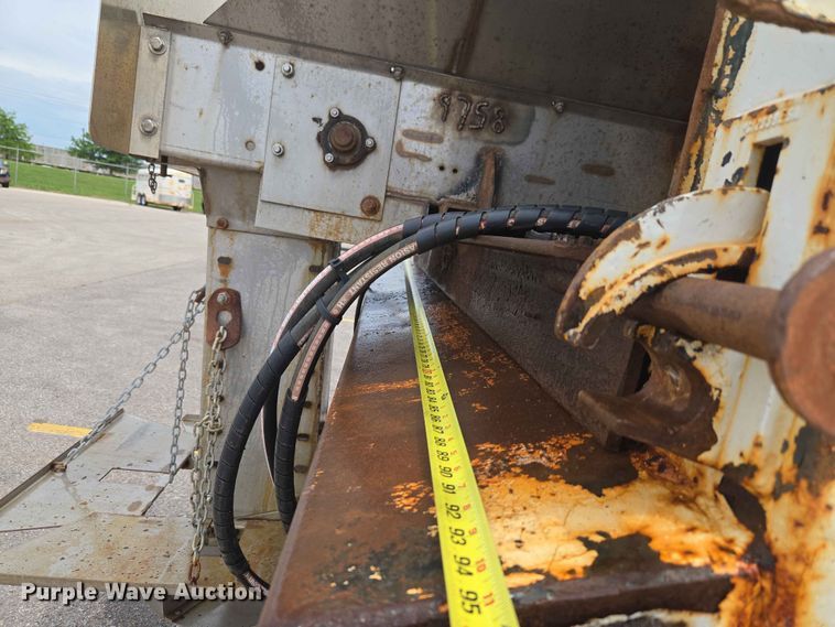 image for item EW0273 2010 International WorkStar 7600 dump truck