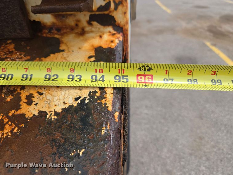 image for item EW0273 2010 International WorkStar 7600 dump truck