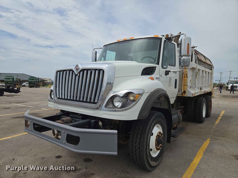 image for item EW0273 2010 International WorkStar 7600 dump truck