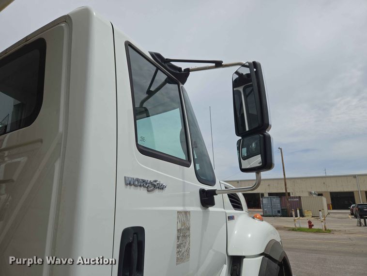 image for item EW0273 2010 International WorkStar 7600 dump truck