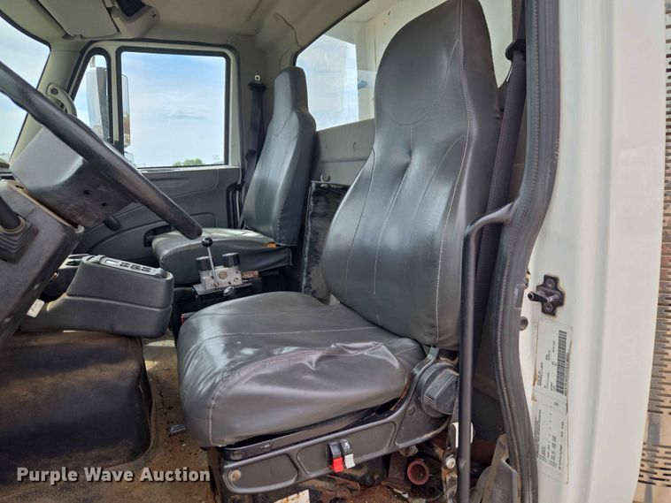 image for item EW0273 2010 International WorkStar 7600 dump truck