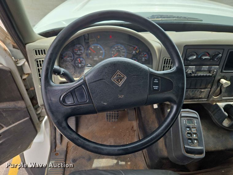 image for item EW0273 2010 International WorkStar 7600 dump truck