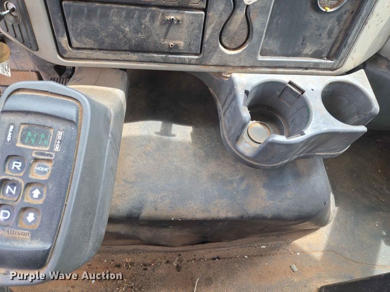 image for item EW0273 2010 International WorkStar 7600 dump truck