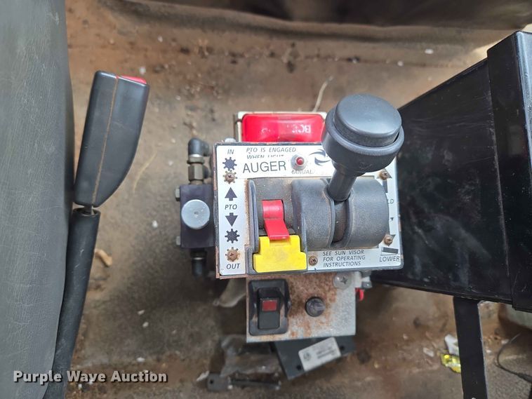 image for item EW0273 2010 International WorkStar 7600 dump truck
