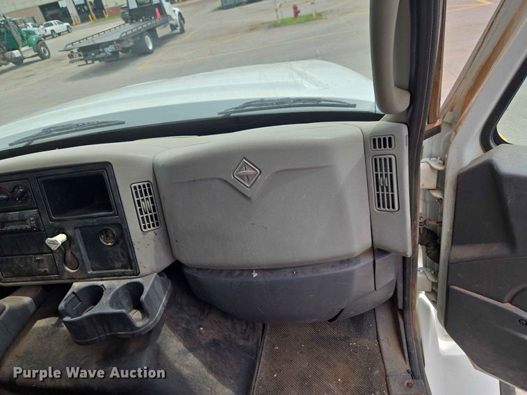 image for item EW0273 2010 International WorkStar 7600 dump truck