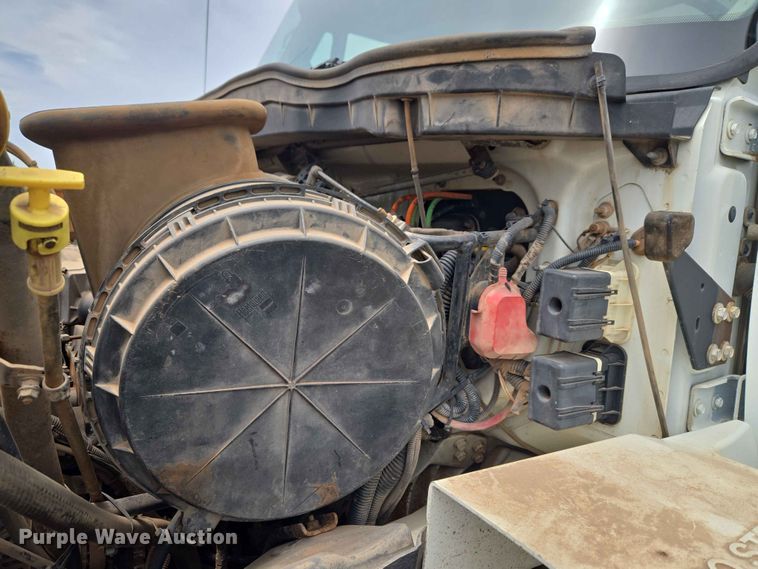 image for item EW0273 2010 International WorkStar 7600 dump truck