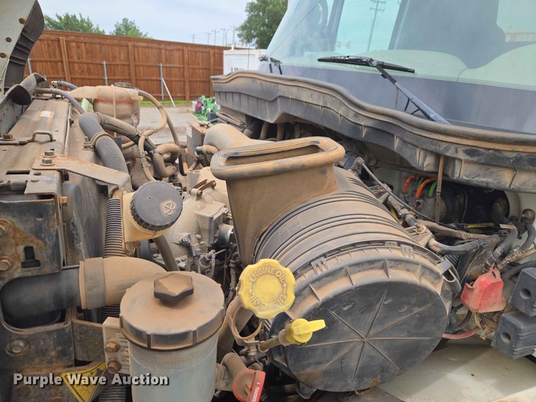 image for item EW0273 2010 International WorkStar 7600 dump truck