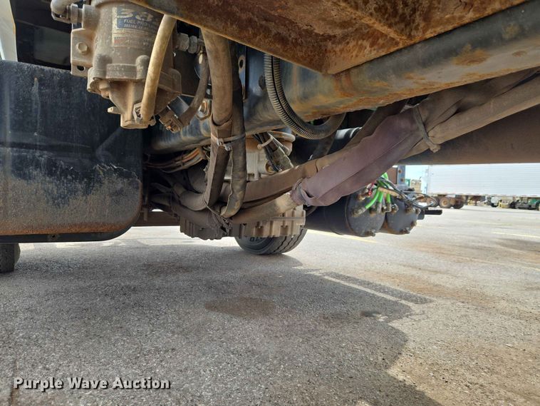 image for item EW0273 2010 International WorkStar 7600 dump truck
