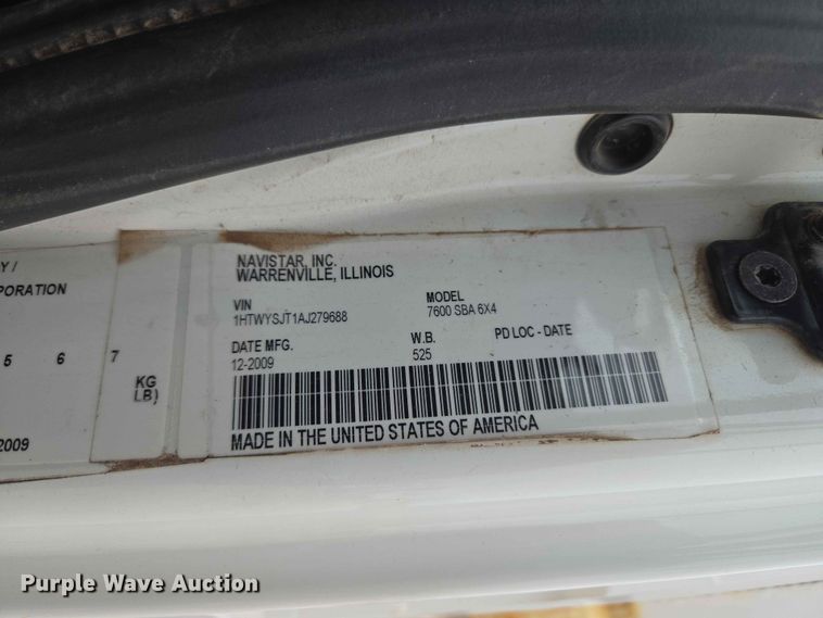 image for item EW0273 2010 International WorkStar 7600 dump truck