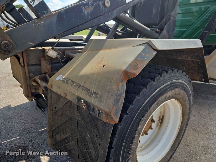 image for item EW0274 2007 International 4400 refuse truck