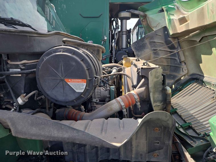 image for item EW0274 2007 International 4400 refuse truck