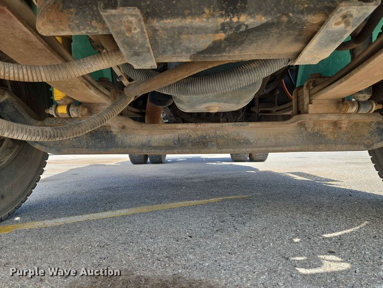 image for item EW0274 2007 International 4400 refuse truck