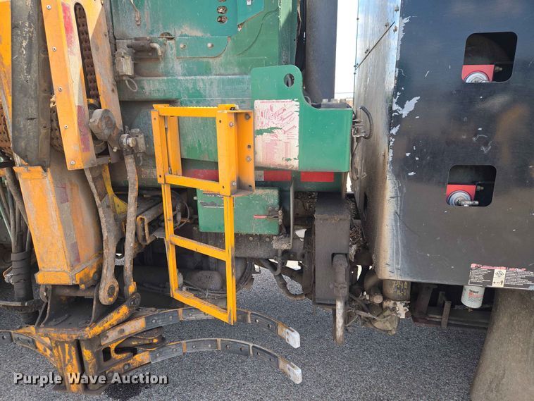 image for item EW0277 2018 Peterbilt 320 refuse truck