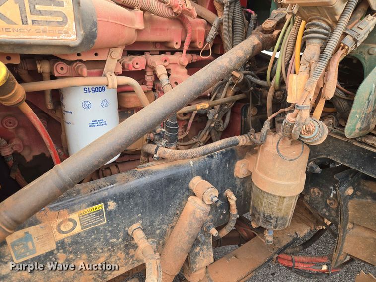 image for item EW0278 2018 Peterbilt 367 semi truck