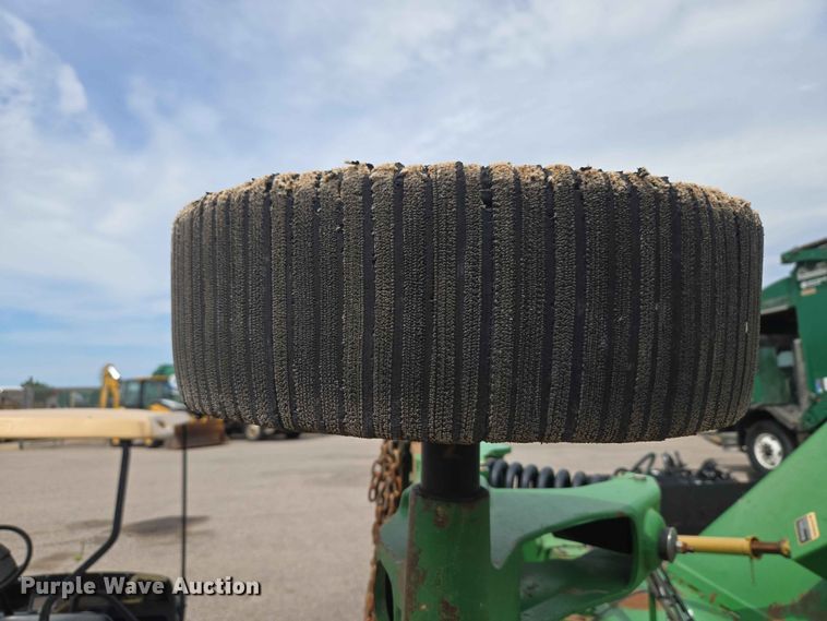 image for item EW0280 John Deere CX15 batwing rotary mower