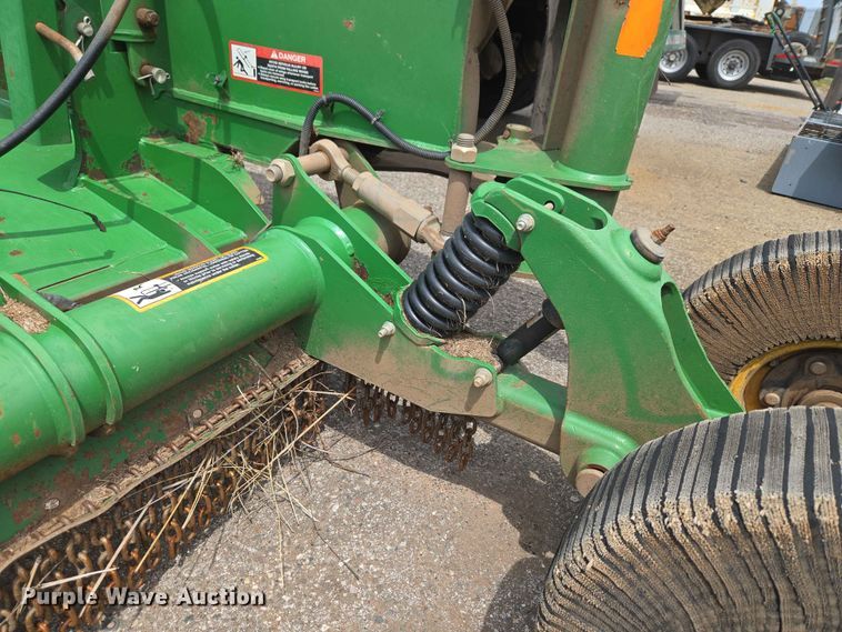 image for item EW0281 John Deere CX15 batwing rotary mower