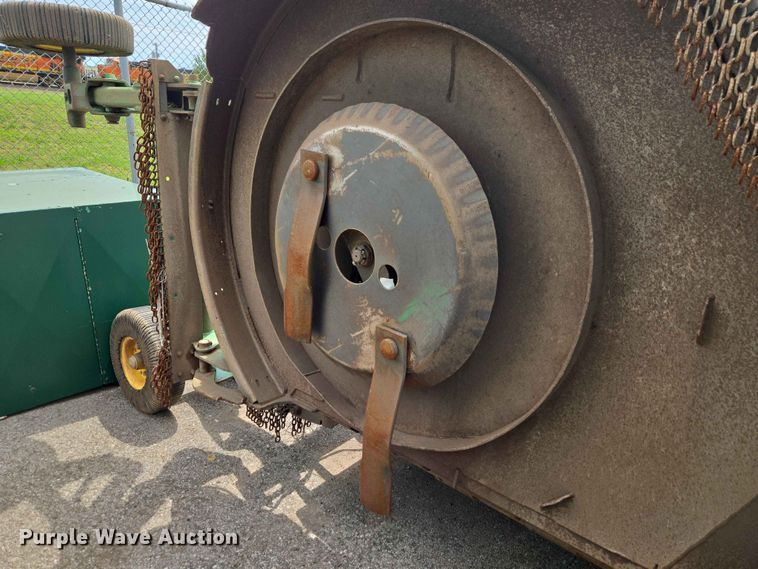 image for item EW0281 John Deere CX15 batwing rotary mower