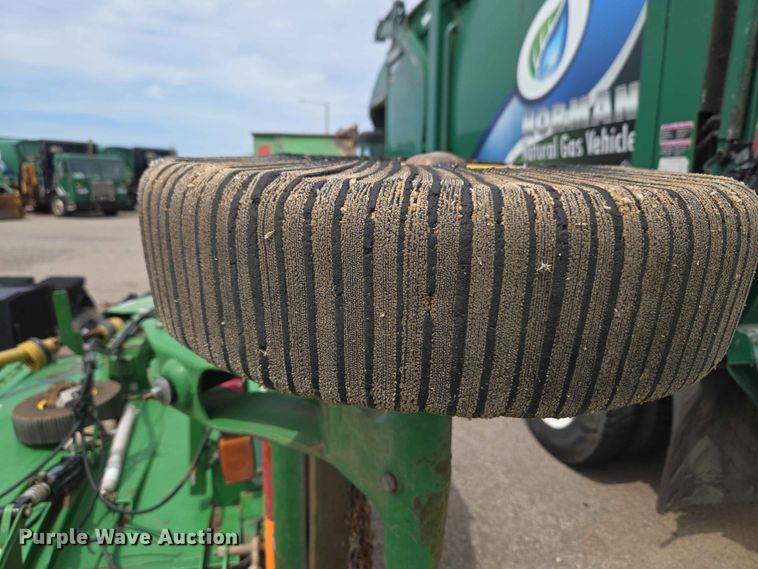 image for item EW0281 John Deere CX15 batwing rotary mower