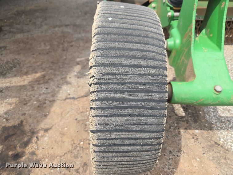 image for item EW0281 John Deere CX15 batwing rotary mower