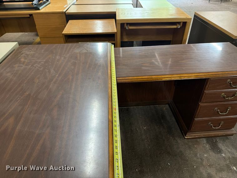 image for item EW0330 Office furniture