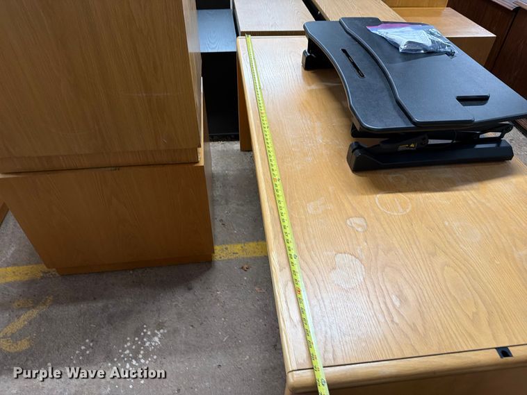 image for item EW0330 Office furniture
