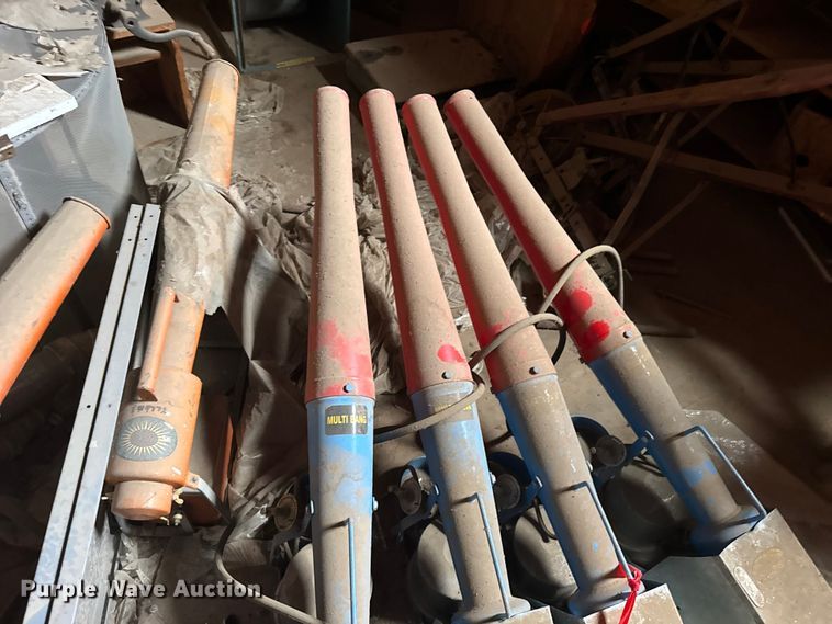 image for item EW4721 (8) Shaw Line propane cannons