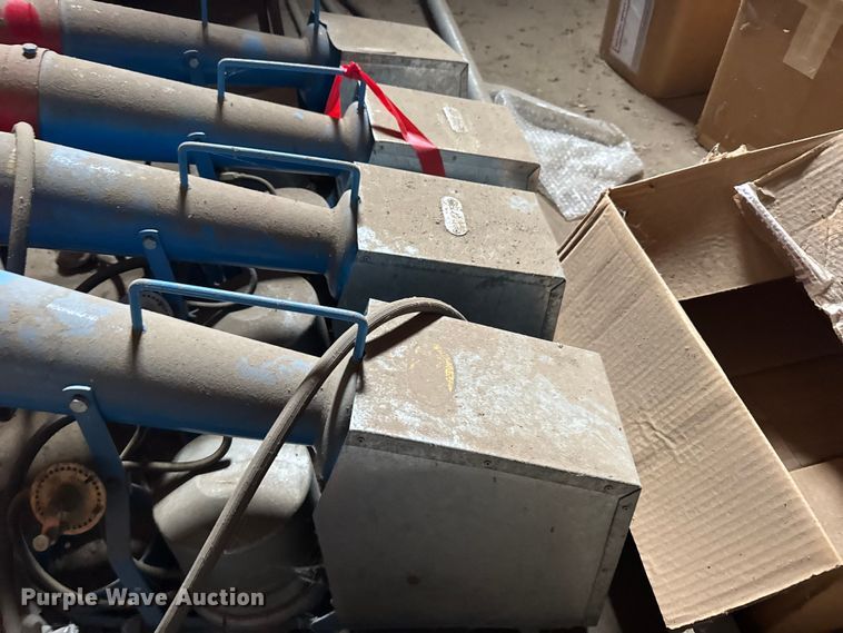 image for item EW4721 (8) Shaw Line propane cannons
