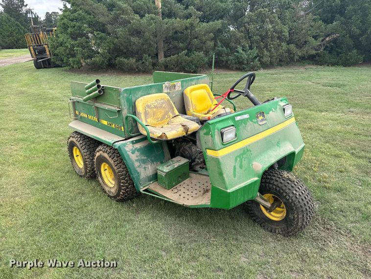 image for item EW4722 John Deere AMT 626 utility vehicle