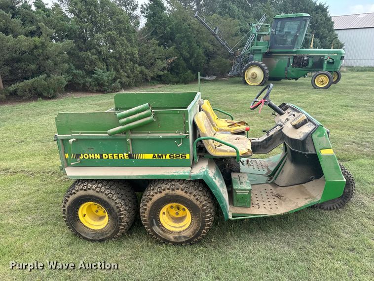image for item EW4722 John Deere AMT 626 utility vehicle