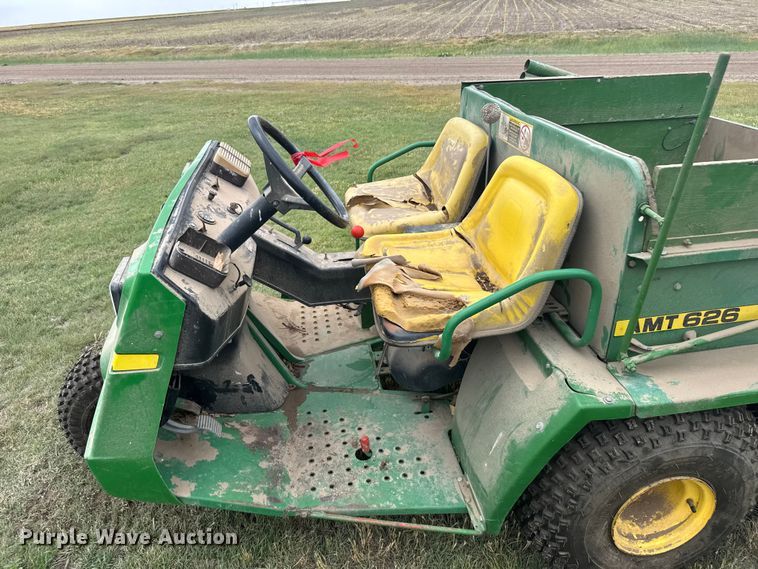 image for item EW4722 John Deere AMT 626 utility vehicle