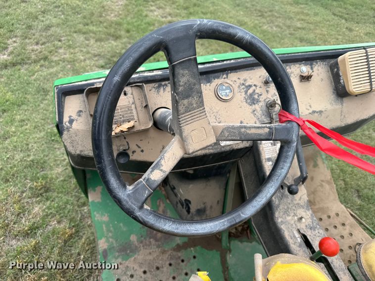 image for item EW4722 John Deere AMT 626 utility vehicle