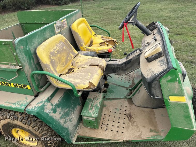 image for item EW4722 John Deere AMT 626 utility vehicle