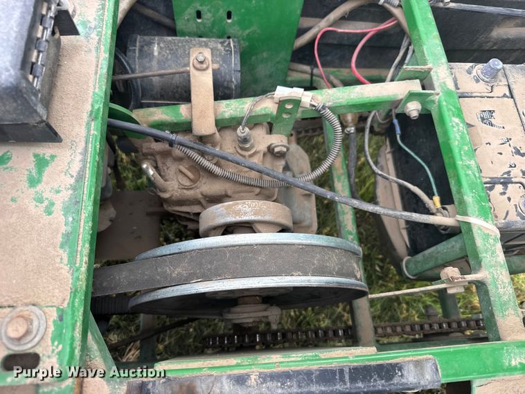 image for item EW4722 John Deere AMT 626 utility vehicle