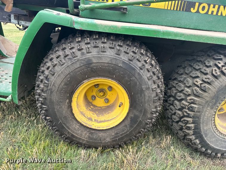 image for item EW4722 John Deere AMT 626 utility vehicle