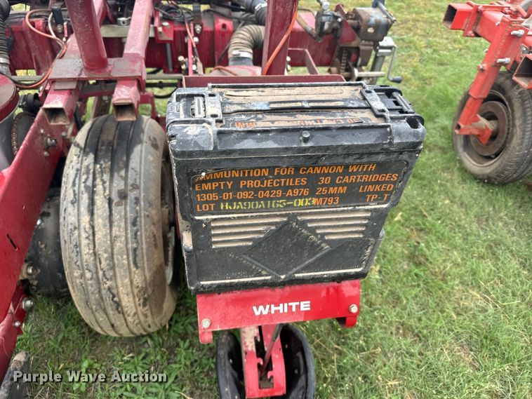 image for item EW4724 White 6700 planter