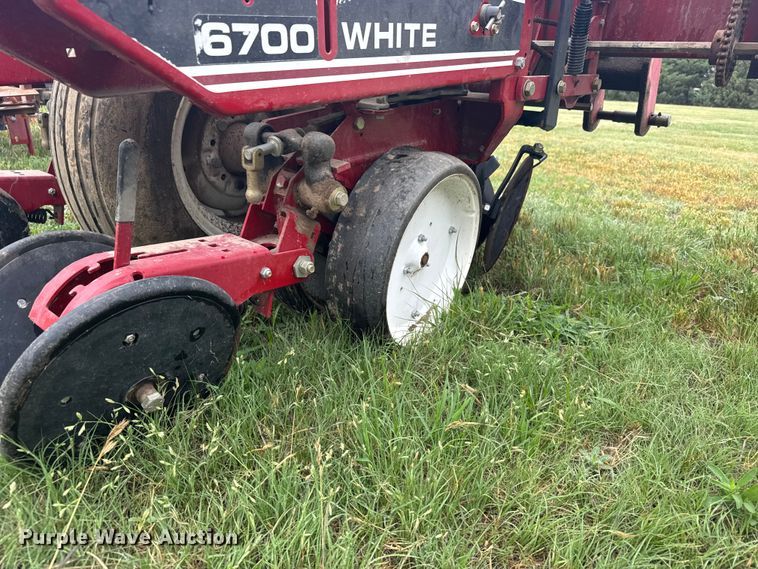 image for item EW4724 White 6700 planter