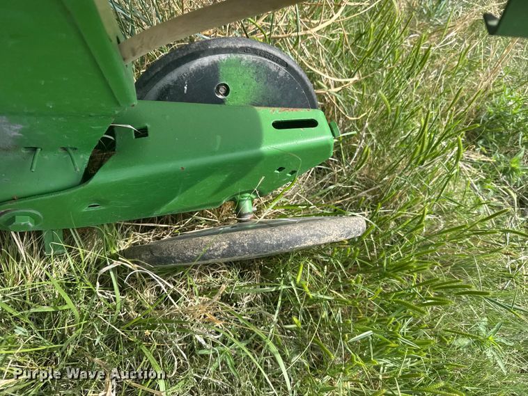 image for item EW4728 John Deere P7100 planter