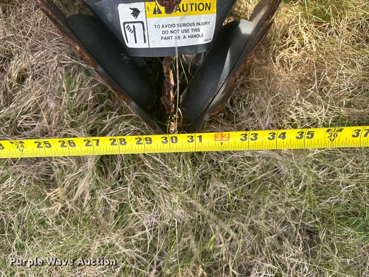 image for item EW4728 John Deere P7100 planter