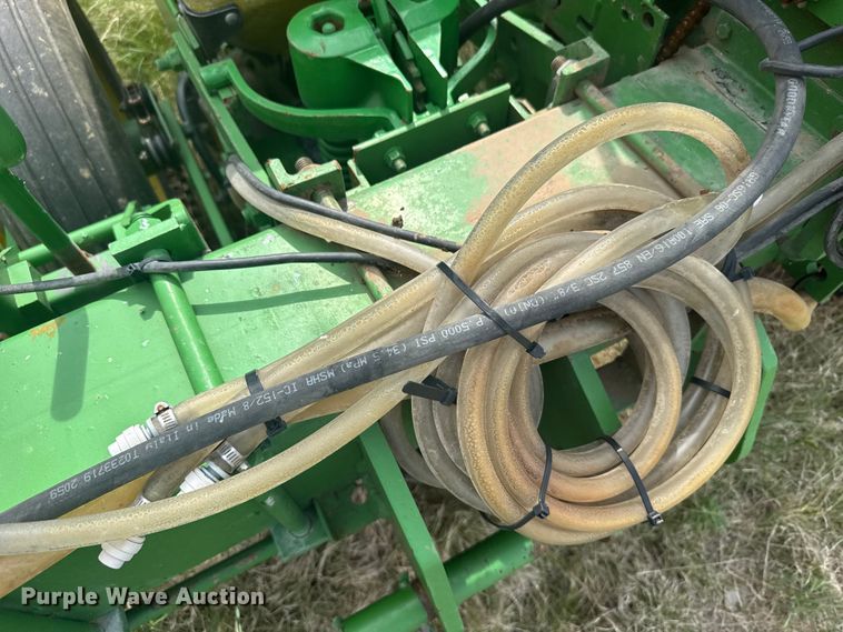 image for item EW4728 John Deere P7100 planter