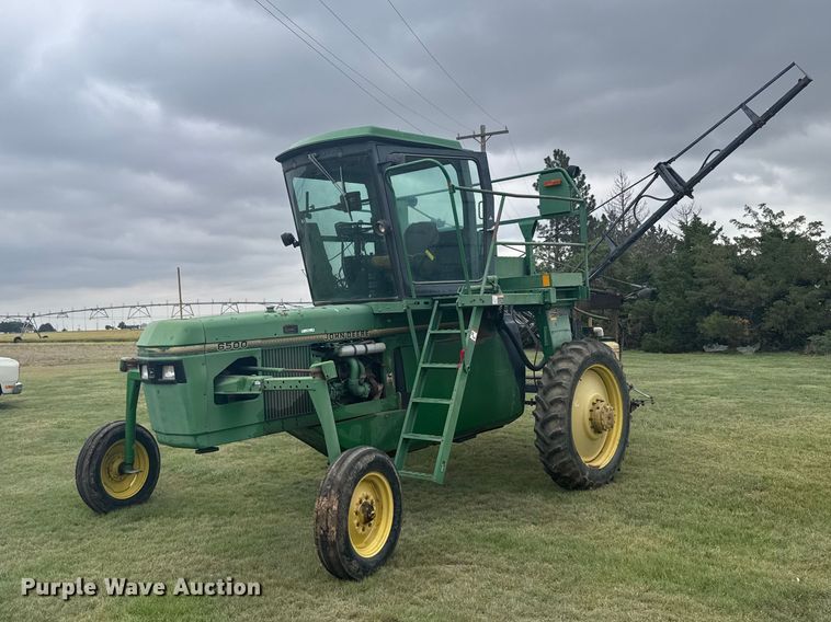 image for item EW4731 1995 John Deere 6500 sprayer