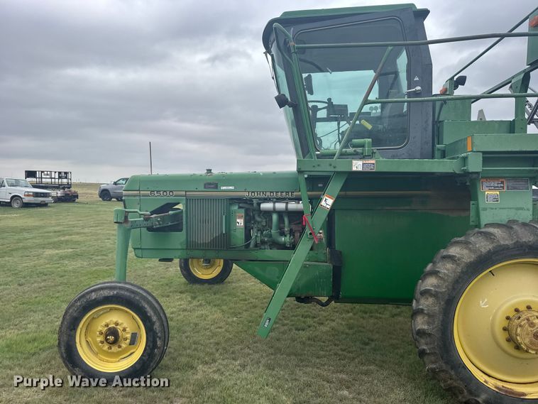 image for item EW4731 1995 John Deere 6500 sprayer