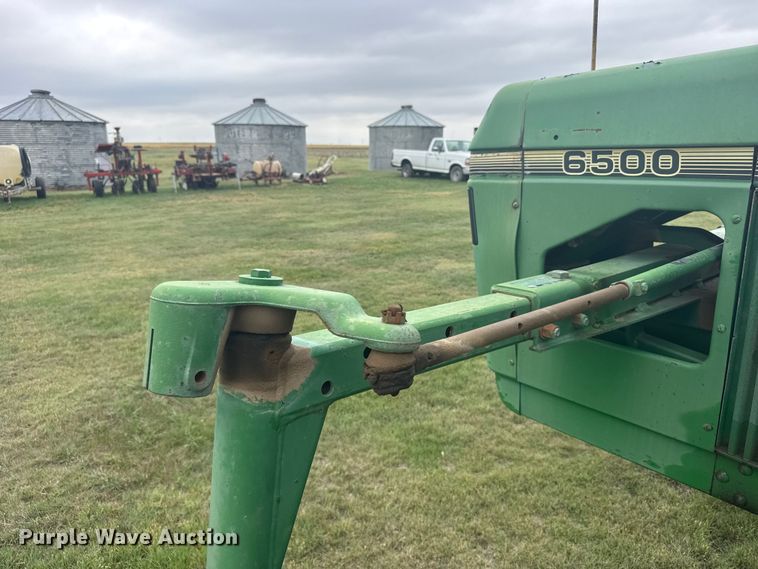 image for item EW4731 1995 John Deere 6500 sprayer