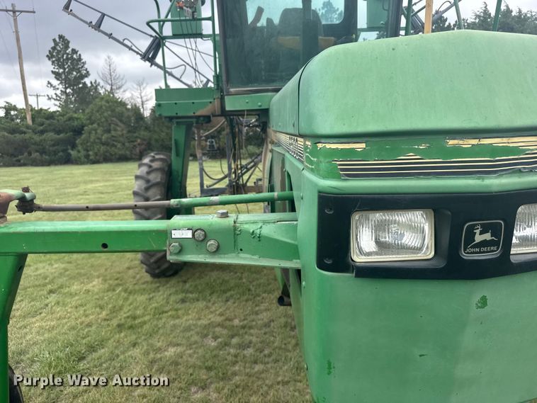 image for item EW4731 1995 John Deere 6500 sprayer