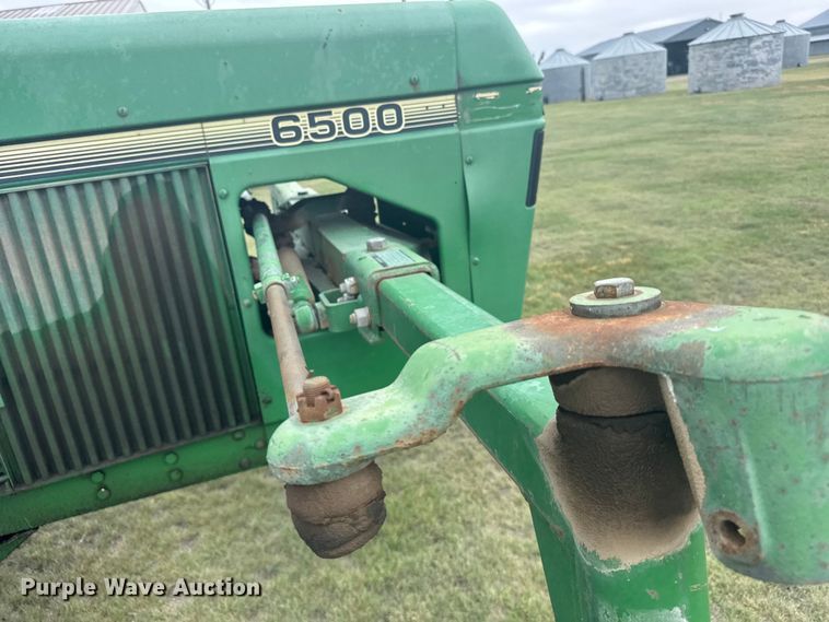 image for item EW4731 1995 John Deere 6500 sprayer