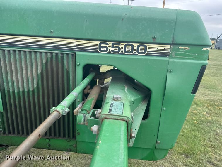 image for item EW4731 1995 John Deere 6500 sprayer